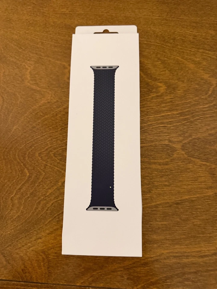 Genuine Apple Watch Braided Solo Loop 42mm Black - Image 2 of 4