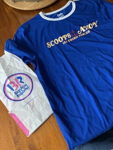 Scoops Ahoy T-shirt Stranger Things - Size Medium- Baskin Robbins