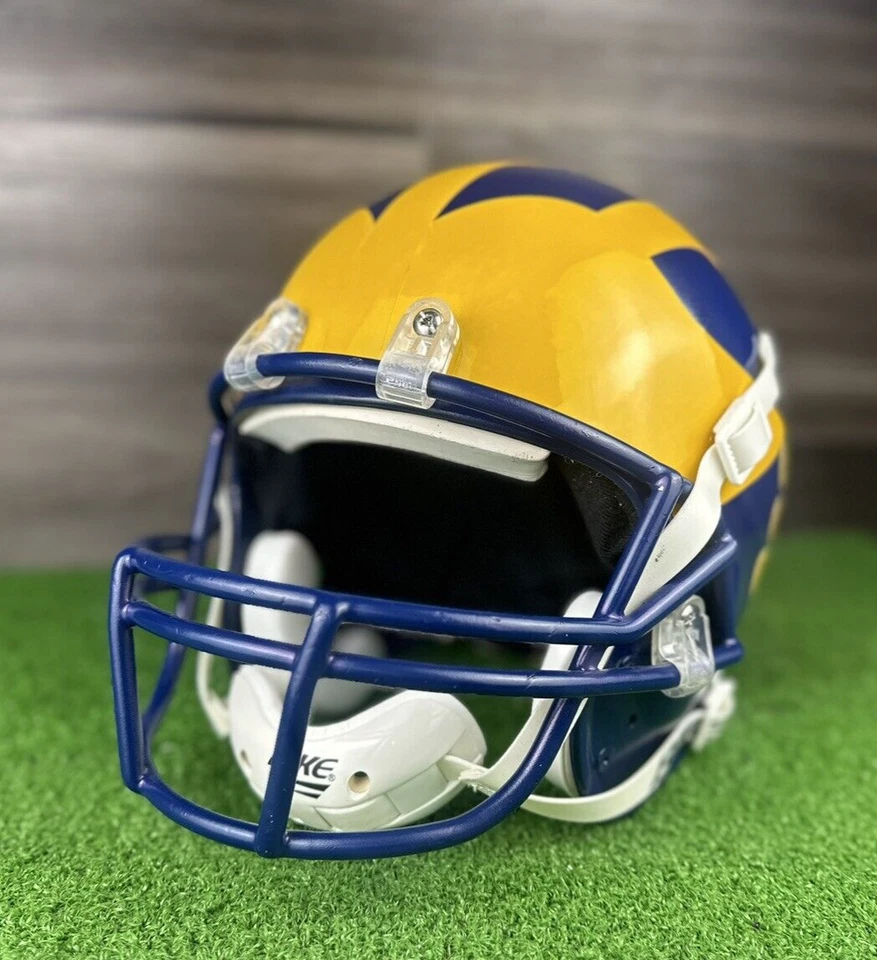 MICHIGAN WOLVERINES Schutt Full Size Adult Medium  Helmet Vintage - Image 2 of 4