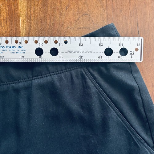 Tommy Bahama Chino Shorts Sz 4 (28 x 6) Italy Stretch 2 Pockets Flat Front Black - Picture 8 of 11