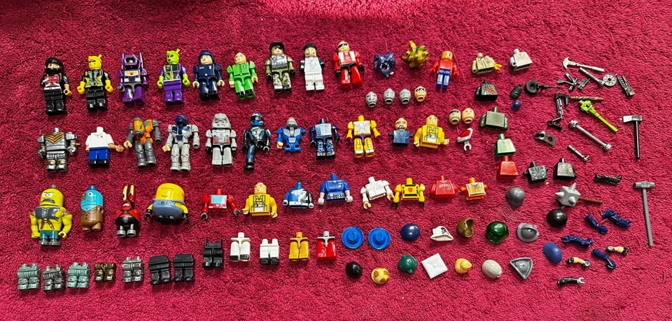 LOTE de minifiguras y piezas de figuras Kre-O y MEGA. ¡Más de 50 piezas! Foto 2 de 4