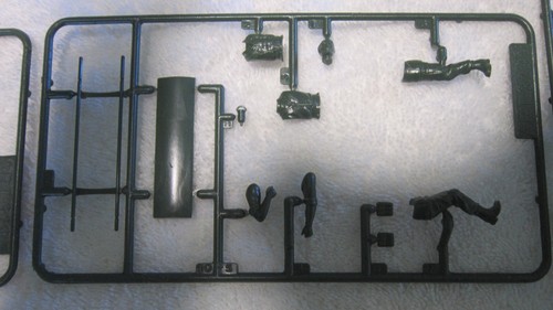 ITTALERI 1/35 SCALE MEDICAL GROUP - Picture 3 of 5