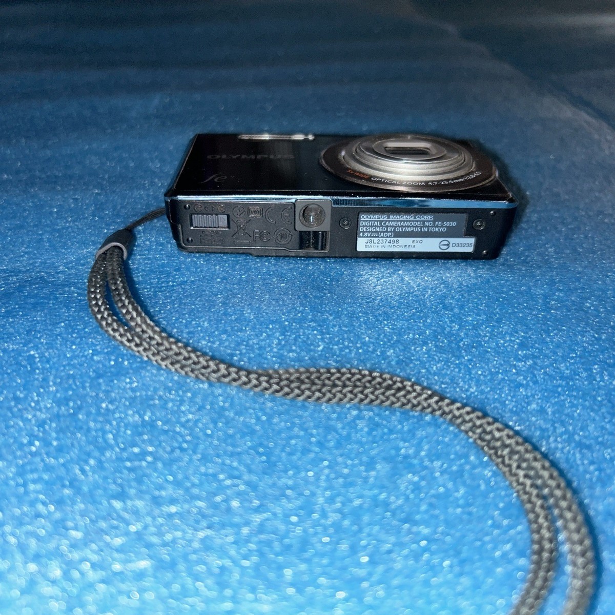 Olympus FE-5030 Pure White 14.0 MP Compact Digital Camera UNTESTED 