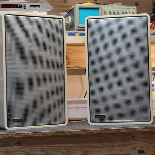 VINTAGE Advent /2 Speakers RARE White Cabinets FULLY RESTORED Recapped  Beauties