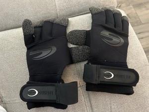 Scuba 3mm gloves
