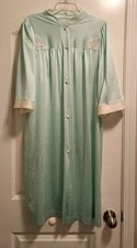 Lorraine Women's Mint Green Long Button-Front Nightgown with Quilted Accent Sz L