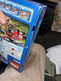 NEW/SHELF WEAR LEGO City 60010 Fire Helicopter 2013
