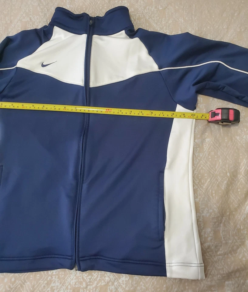 Jaqueta de pista NIKE Dri-FIT juvenil L (12-14) azul branca zíper completo bolsos de equipe - Imagem 3 de 4