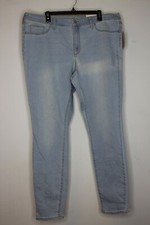 Womens Universal Thread Mid-Rise Jegging Light Denim Wash Size 18L