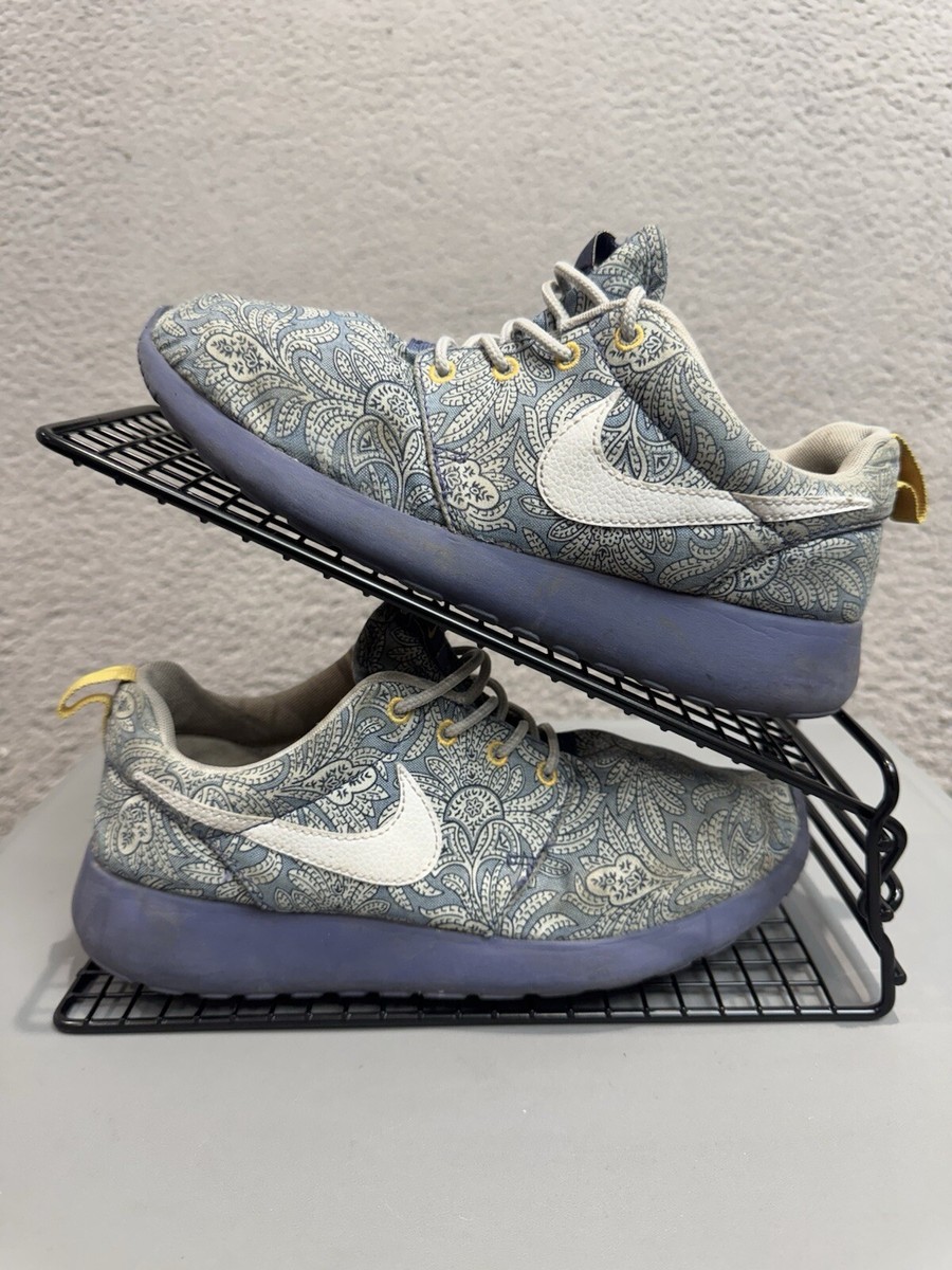 nike roshe run liberty