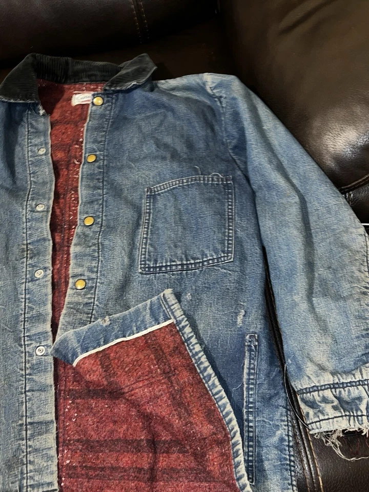 Abrigo de mezclilla con ribete Carters años 60 desgastado para tareas Foto 3 de 4
