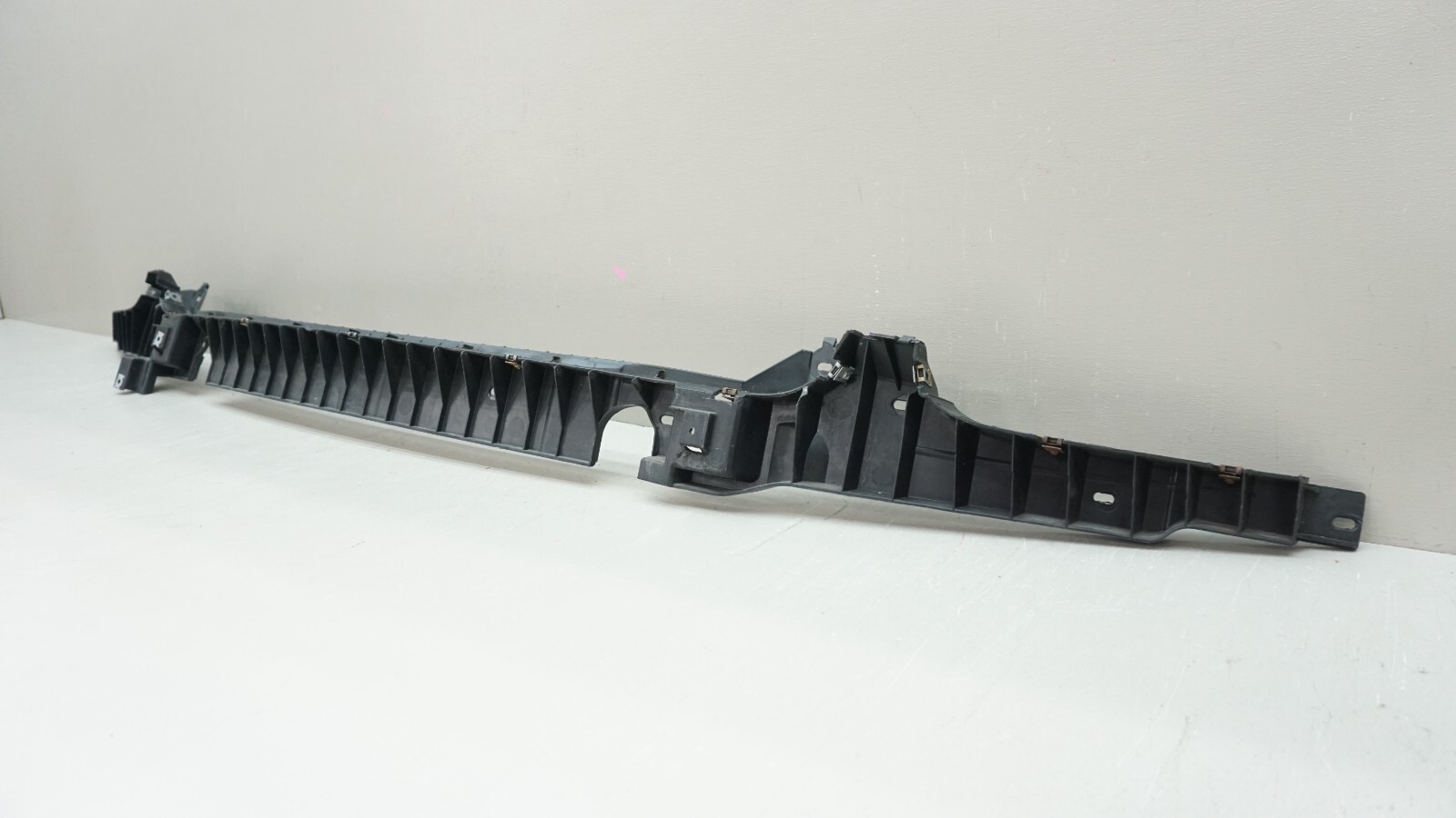 2006-2012 BENTLEY CONTINENTAL FLYING SPUR REAR BUMPER SUPPORT BRACKET 3W5807862