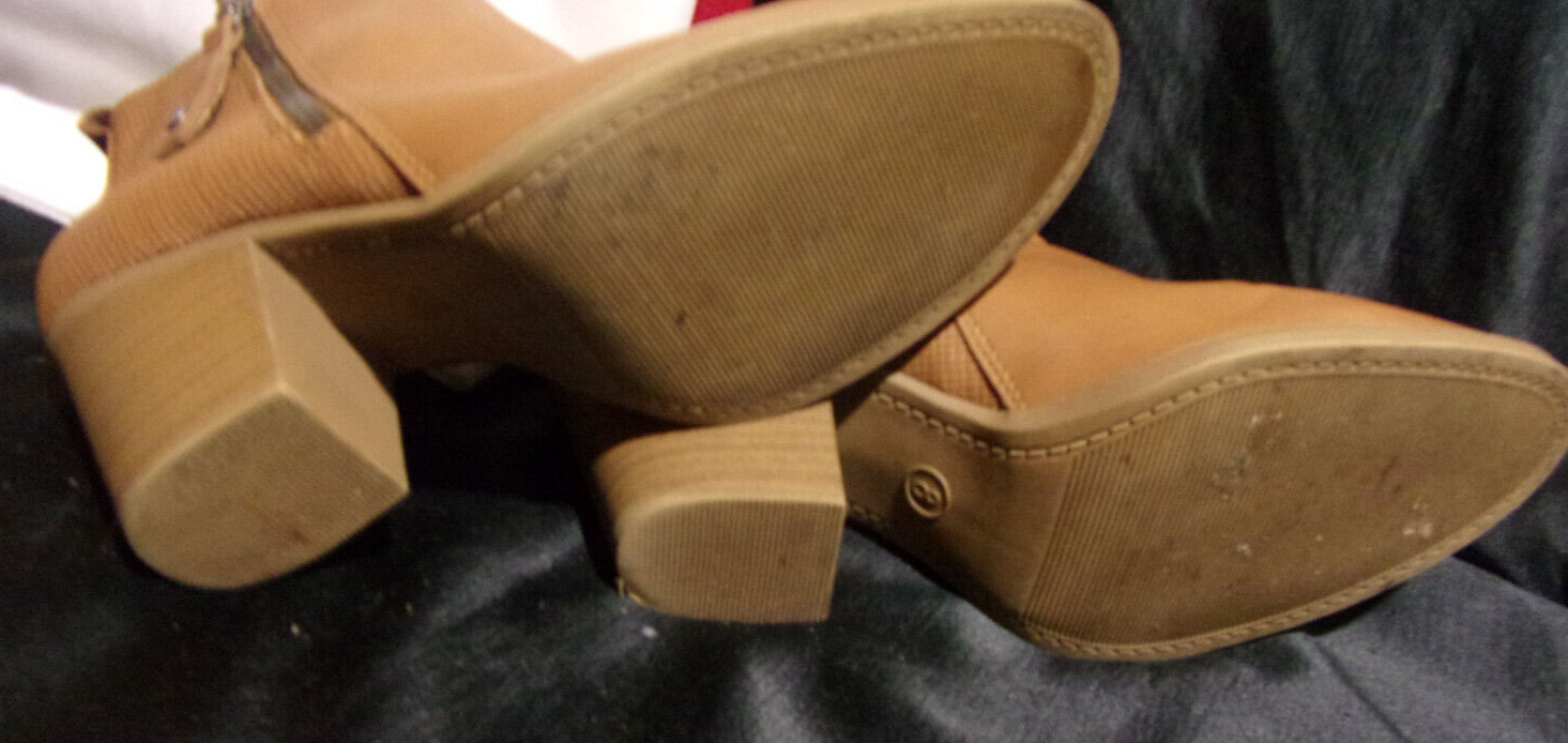 Universal Thread Womens Brown Side Zip Block Heel… - image 7