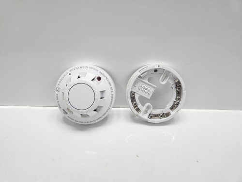 APOLLO XP95 INTRINSICALLY SAFE OPTICAL SMOKE DETECTOR 55000-640 APO WITH BASE - Picture 2 of 14