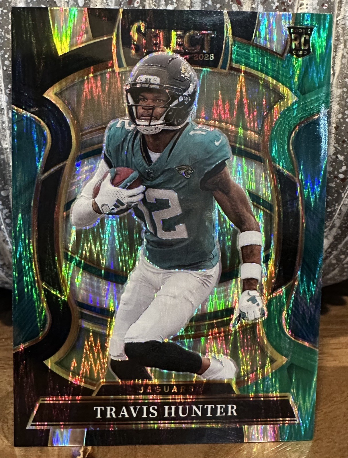 2025 Panini Select - Concourse Travis Hunter #28 Black & Green Shock Prizm (RC)