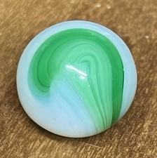 BEAUTIFUL Akro Agate Corkscrew Swirl, Green And White Base .61, Mint