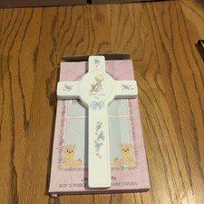 Vtg Precious Moments JESUS LOVES ME BOY'S Porcelain Keepsake Cross 1990 4.5x8"