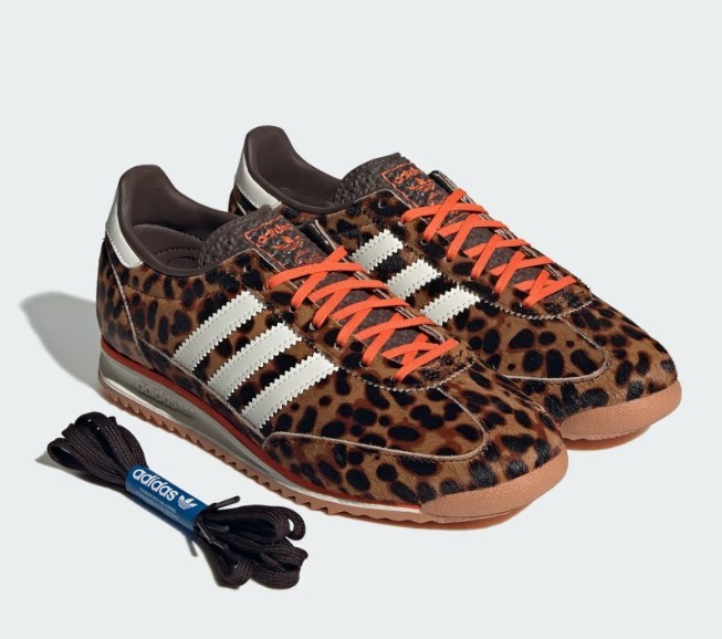 国内未入荷 レア アディダス ブーツ 日本未入荷 adidas(アディダス) - 海外通販のBUYMA