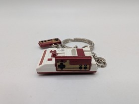 Banpresto Japan Nintendo History Series Famicom Console/Controller Keychain 2003