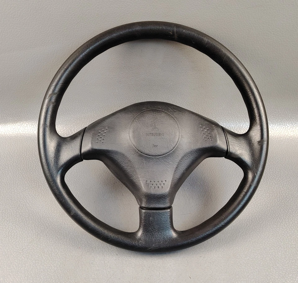 MITSUBISHI LANCER EVOLUTION 2.0 RS iii 1995 3 radios negro montaje volante Foto 3 de 4