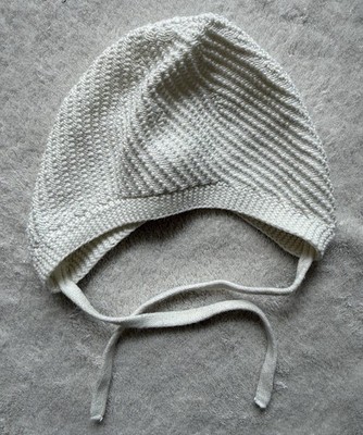 ZARA Unisex Baby Strick-Haube mit Bindeband Beige Gr. 45 (1-6 Monate)