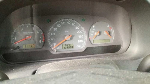 8251529 Getriebe- Vorne Links für VOLVO V40 FAMILIAR T4 1998 1697384 - Bild 5 von 10