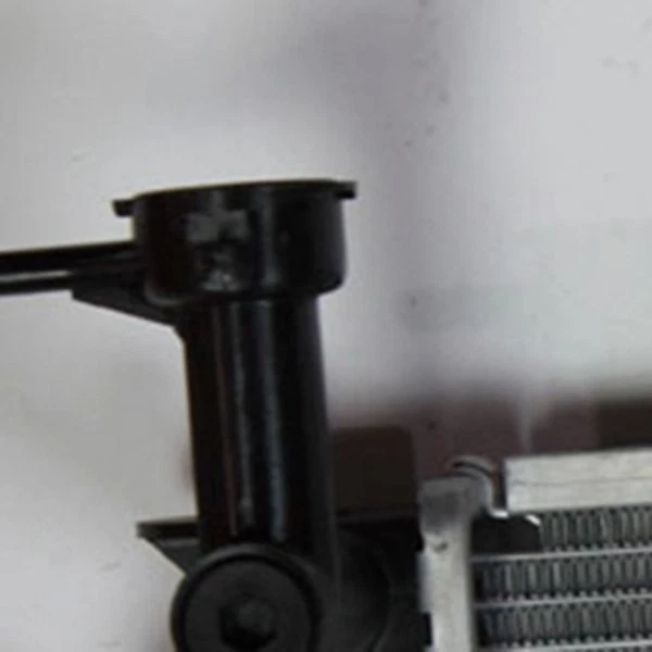 For Kia Forte 2010-2013 TYC 13132 Engine Coolant Radiator - Imagem 4 de 4