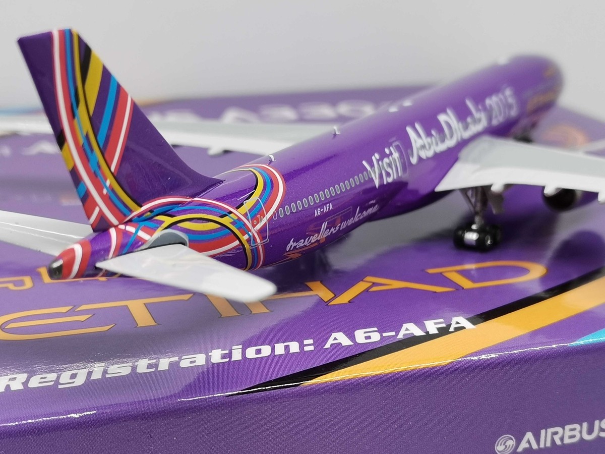 エティハド航空 A330-300 旧塗装 Phoenix 1/400 エティハド航空 A330-300 旧塗装 Phoenix 1/400 - メルカリ