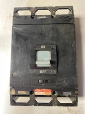 Square D TYPE  MHF36800 ,  3 pole , 800 Amp , 600VAC  250VDC    Breaker