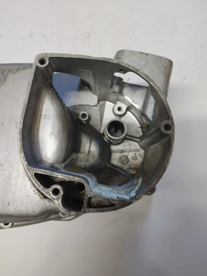 1975 Suzuki TS75 Colt cárter do motor tampa de embreagem externa direita 11340-26003 - Imagem 2 de 4