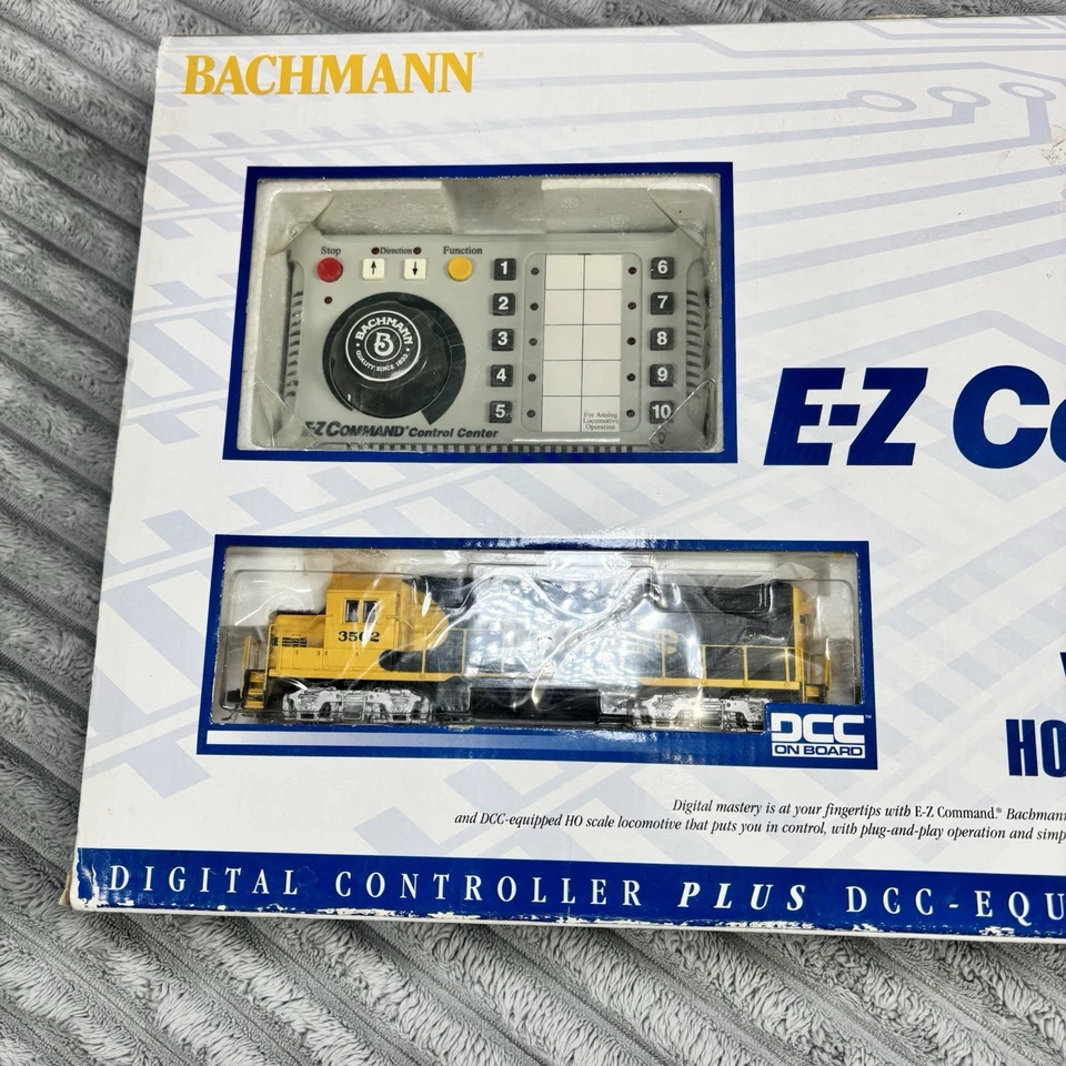 Bachmann Industries HO Digital Commander Deluxe Set con DCC SF #44904 HO Set Nuevo en caja Foto 2 de 4