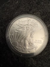 Genuine 2010 1 troy oz American Silver Eagle 0.999 Fine Silver. uncirculated.