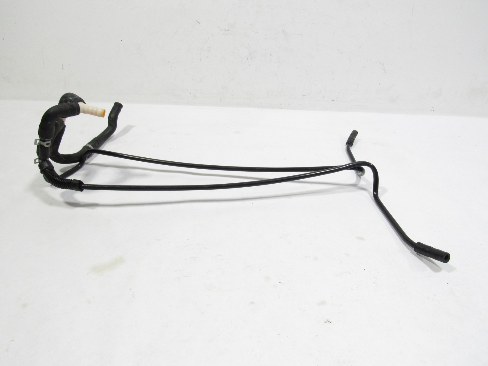 Aston Martin Vanquish 2014-2018 Engine vacuum pipe