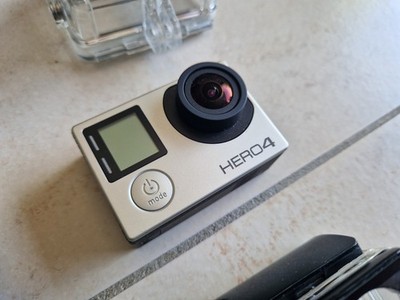 GoPro HERO4 Silver Actionkamera 12MP wasserfest TouchDisplay 1080p60 USB Extras