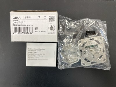 GIRA Einsatz Netzwerk-Anschlussdose CAT.6A 1fach, Artikelnummer 245100 neu
