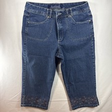 Gloria Vanderbilt Women's Blue Denim Capri Pants Embroidered Hem Pockets Sz 14