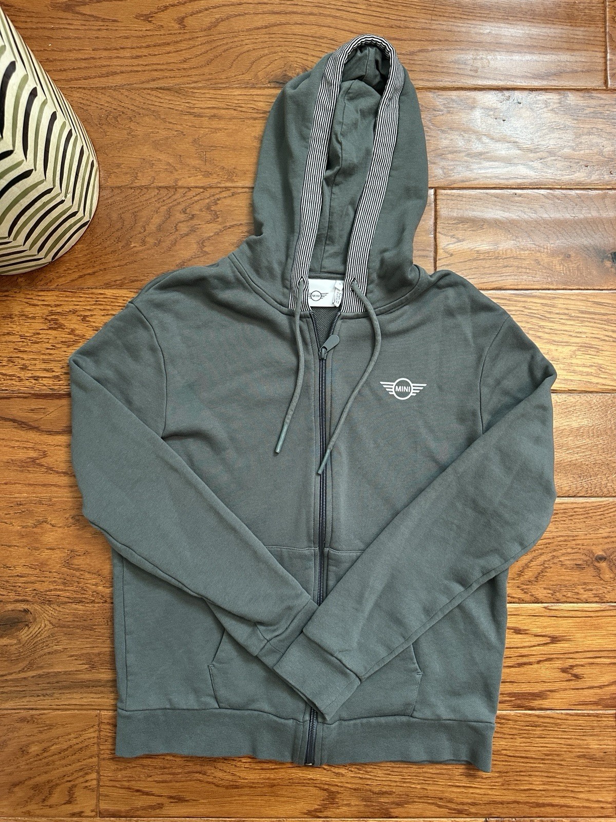 BMW Sweat Zipper Mini Logo Pour Homme Sweatershirt Size S Sage Green Unisex