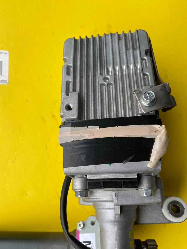 2013-2018 TOYOTA RAV4 ELECTRIC POWER STEERING COLUMN W/MOTOR OEM 89650-0R020 - Image 2 of 4