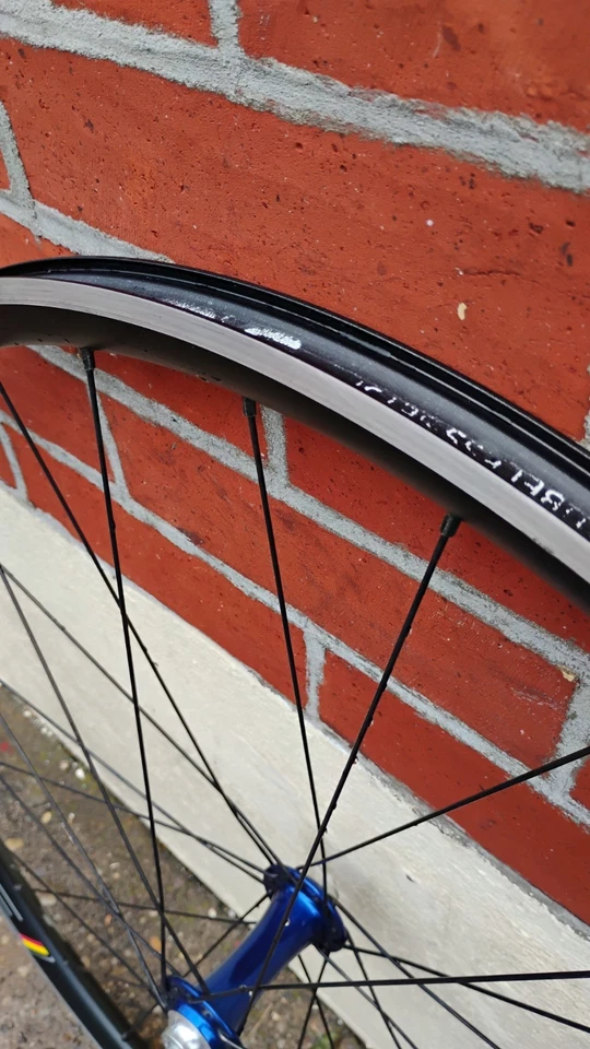 Juego de ruedas HED Belgium Plus + Chris King R45 11 velocidades Foto 3 de 4