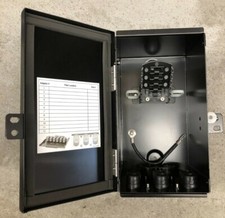 3M Wall Mounted Indoor/Outdoor 12P Fiber Optic Patch Panel SC/APC Fully loaded