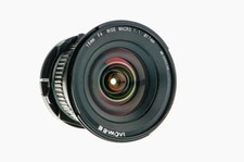Laowa 15mm f/4 1:1 Macro macro super grandangolare con shift per Pentax K