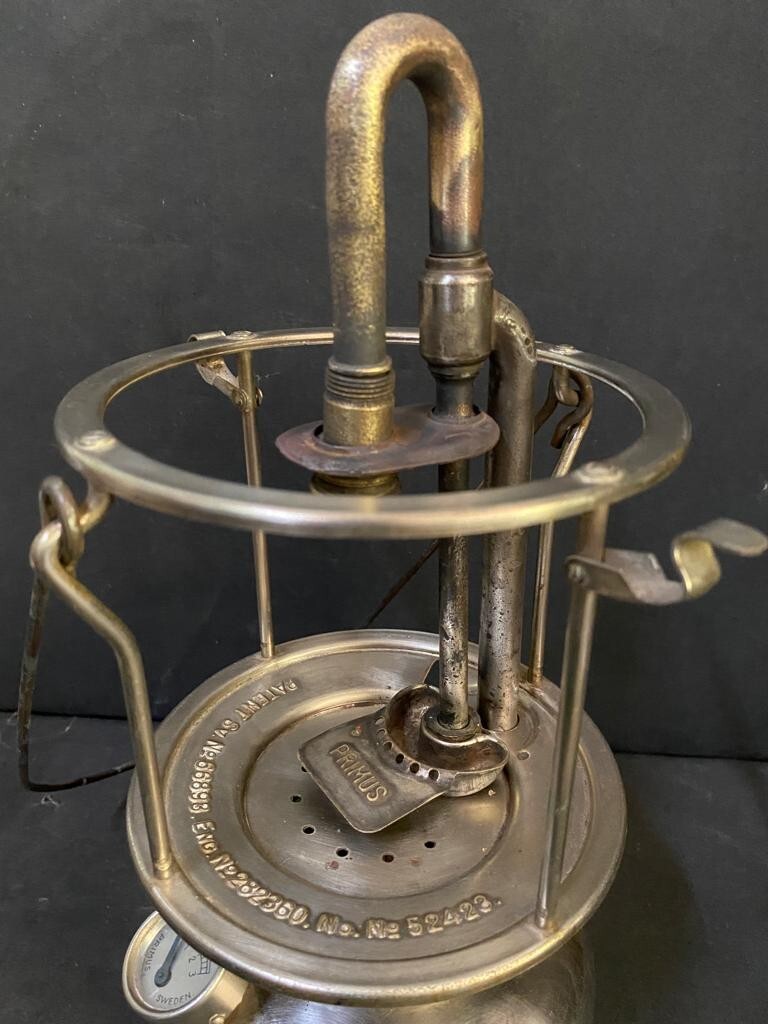 Lampe à Pétrole Primus N°1020 Vintage Suède Verre Et Laiton