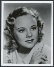 @Col SONJA HENIE (1980s) CHARMING