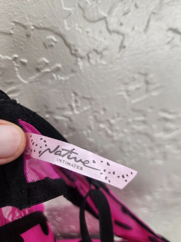 Camiseta Nature Intimates rosa preta bolinhas babydoll tamanho 42D - Imagem 4 de 4