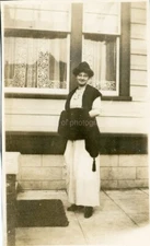 EARLY 20th CENTURY Antique FOUND PHOTO Snapshot bw VINTAGE WOMAN Old 54 LA 83 J