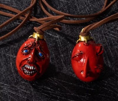 2x Berserk Berserker Ei König Behelith Griffith Anime Manga Cosplay Ketten Set