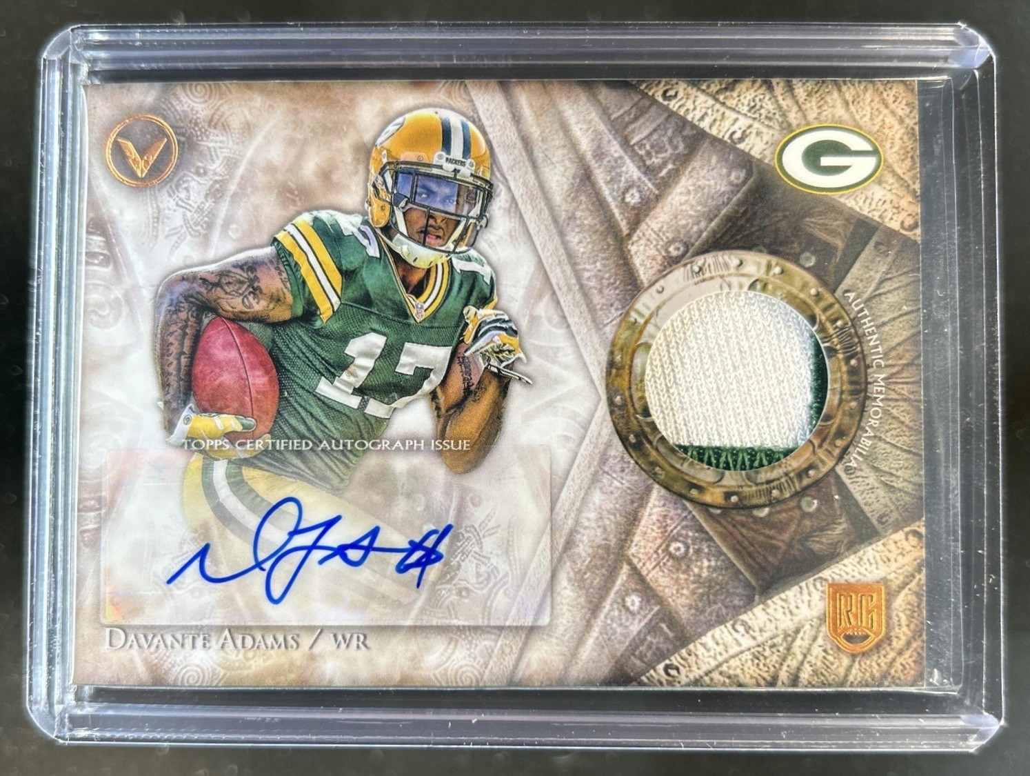 Davante Adams Topps Valor Shield of Honor Autograph Patch #SOHDAD Base