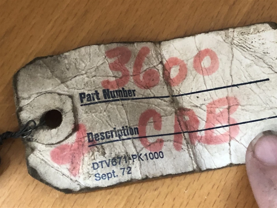 Genuine Ford Tractor KEY MARKED WITH FS880 - Image 4 of 4