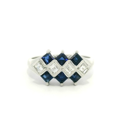 Hochwertiger geometrischer Ring Platin 1,19 kt quadratischer Stufenschliff Saphir & Diamant