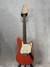 Squier by Fender CYCLONE Squier Cyclone Standard Series - What To Know & Where To Buy